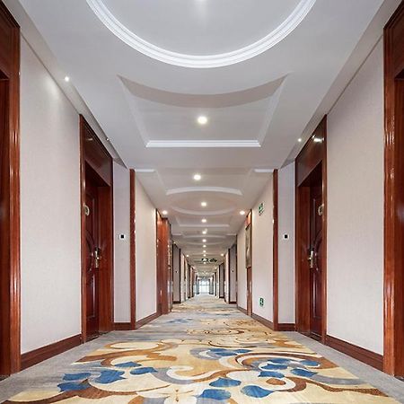 Vienna Hotel Shenzhen Pingshan Shenshan Road Exteriör bild